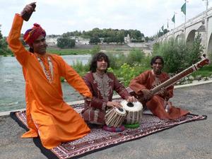 amrat hussein gypsy trio