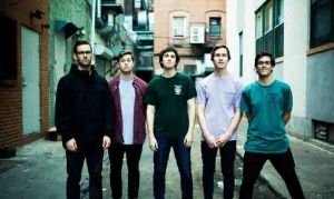 KNUCKLE PUCK