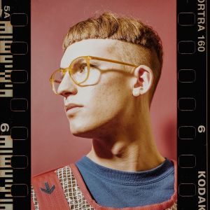 GUS DAPPERTON