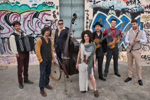 BARCELONA GIPSY BALKAN ORCHESTRA